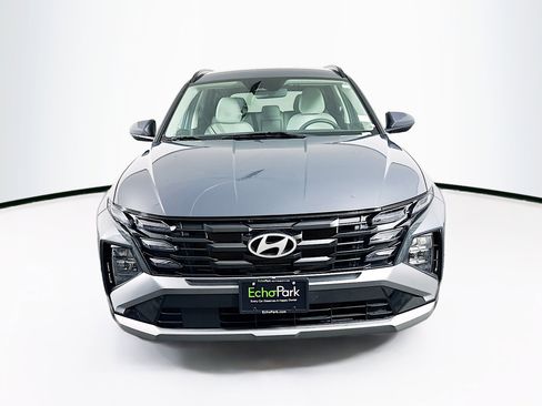 Used 2025 Hyundai Tucson SEL FWD image 2
