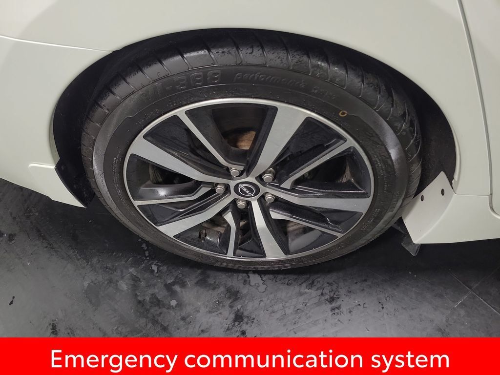 Used 2023 Nissan Maxima SL FWD image 11
