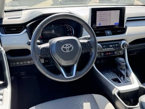 Used 2023 Toyota RAV4 XLE w/ Convenience Package AWD/4WD image 18