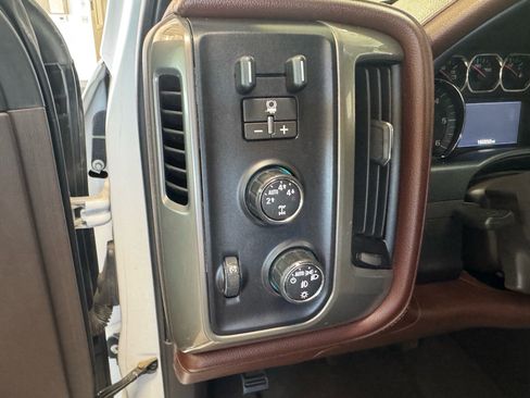 Used 2016 Chevrolet Silverado 1500 High Country AWD/4WD image 14