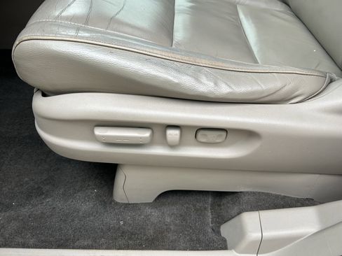 Used 2012 Honda Odyssey EX-L image 22