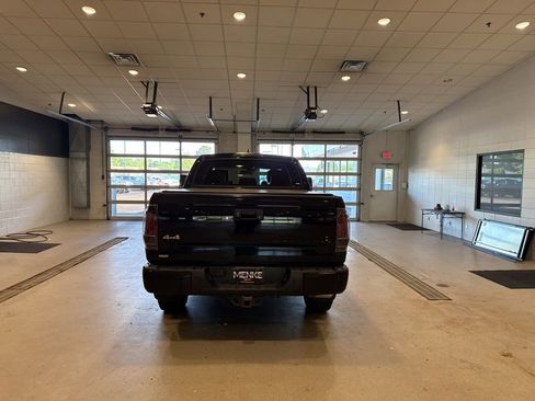Used 2020 Toyota Tundra Platinum AWD/4WD image 6