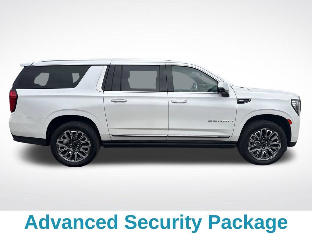 Used 2023 GMC Yukon XL Denali Ultimate AWD/4WD image 7