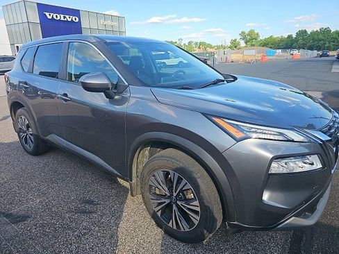 Used 2023 Nissan Rogue SV AWD/4WD image 4