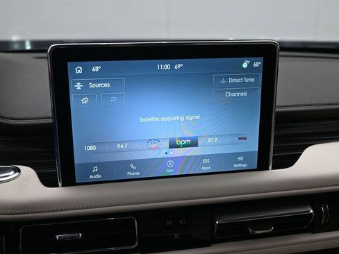 Used 2023 Lincoln Aviator Black Label w/ Class IV Trailer Tow Package AWD/4WD image 16