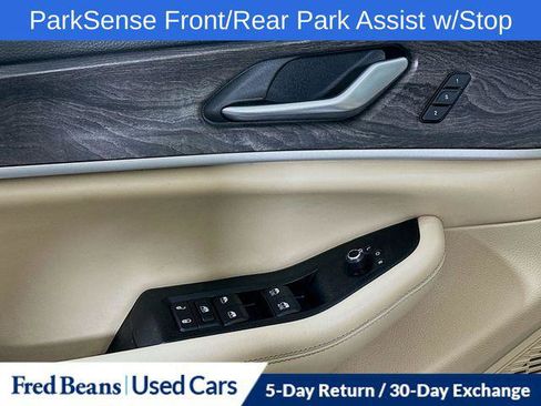 Certified 2023 Jeep Grand Cherokee L Limited w/ Luxury Tech Group II AWD/4WD image 19