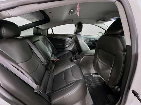 Used 2017 Chevrolet Volt Premier w/ Driver Confidence II Package image 31