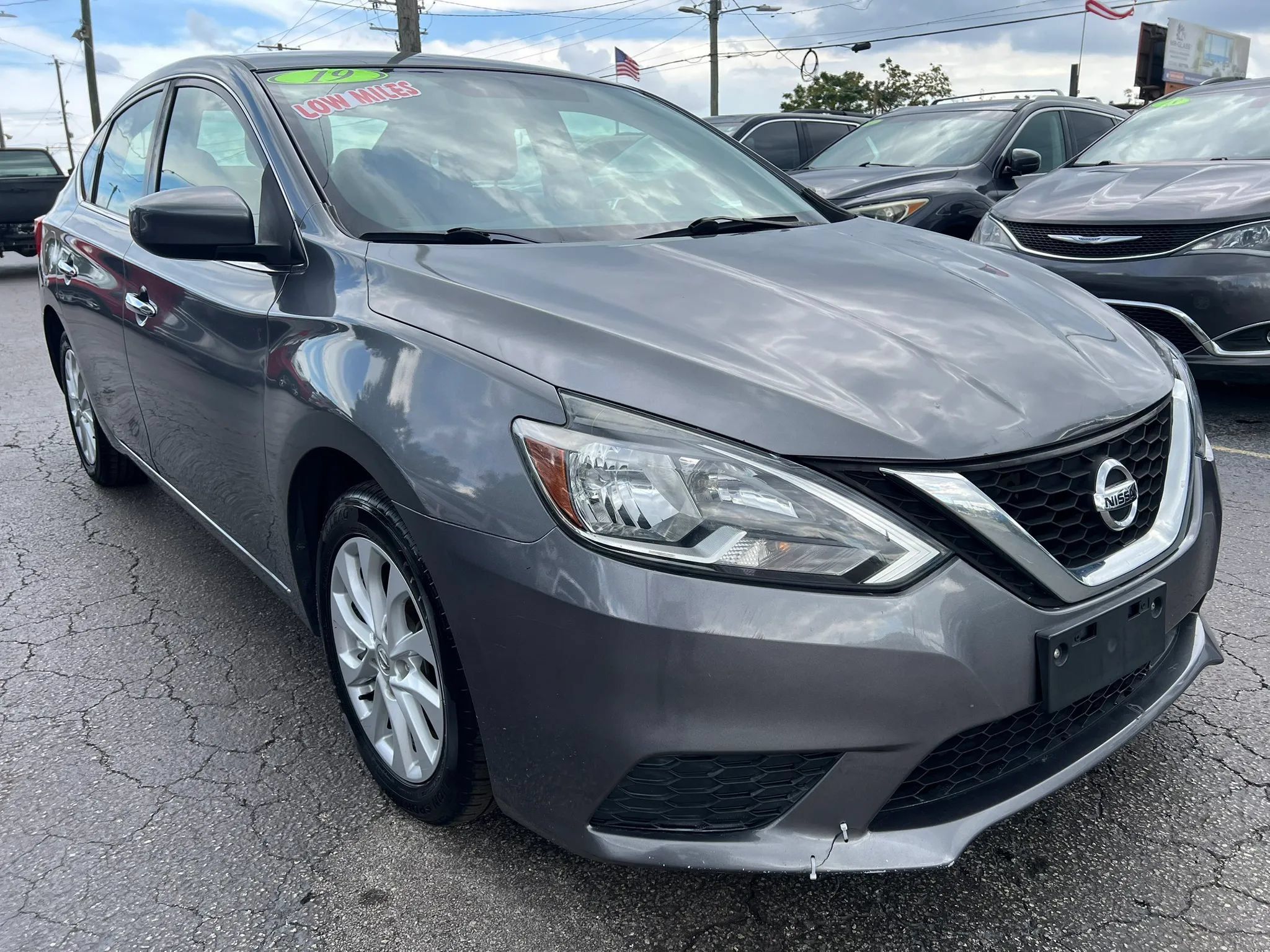 Used 2019 Nissan Sentra SV FWD image 4