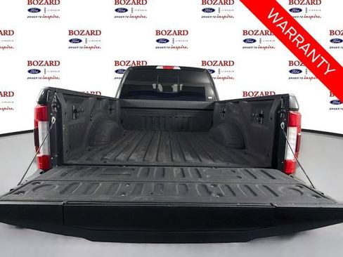 Used 2017 Ford F250 Lariat w/ Lariat Ultimate Package AWD/4WD image 29