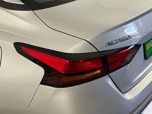 Used 2023 Nissan Altima 2.5 S image 36