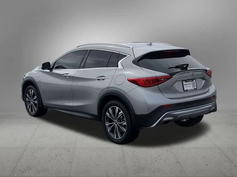 Used 2018 INFINITI QX30 AWD image 4