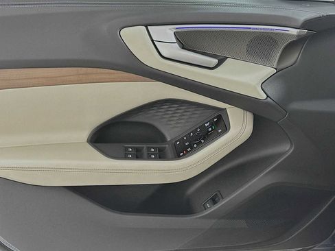 Used 2025 Audi A5 2.0T Premium Plus w/ Premium Plus image 16