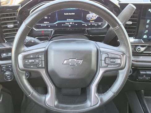 Used 2024 Chevrolet Silverado 2500 ZR2 w/ Technology Package image 20