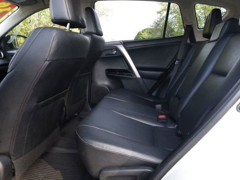 Used 2016 Toyota RAV4 Limited FWD image 14