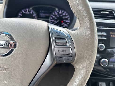 Used 2013 Nissan Altima 2.5 SV image 23