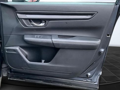 Used 2025 Honda CR-V EX image 29