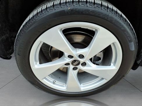 Used 2025 Audi Q5 Premium Plus w/ Premium Plus AWD/4WD image 7