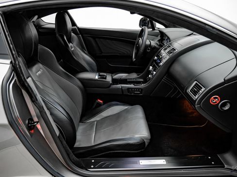 Used 2014 Aston Martin V8 Vantage S RWD image 47