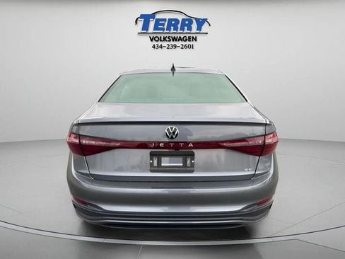 New 2026 Volkswagen Jetta SE FWD image 3
