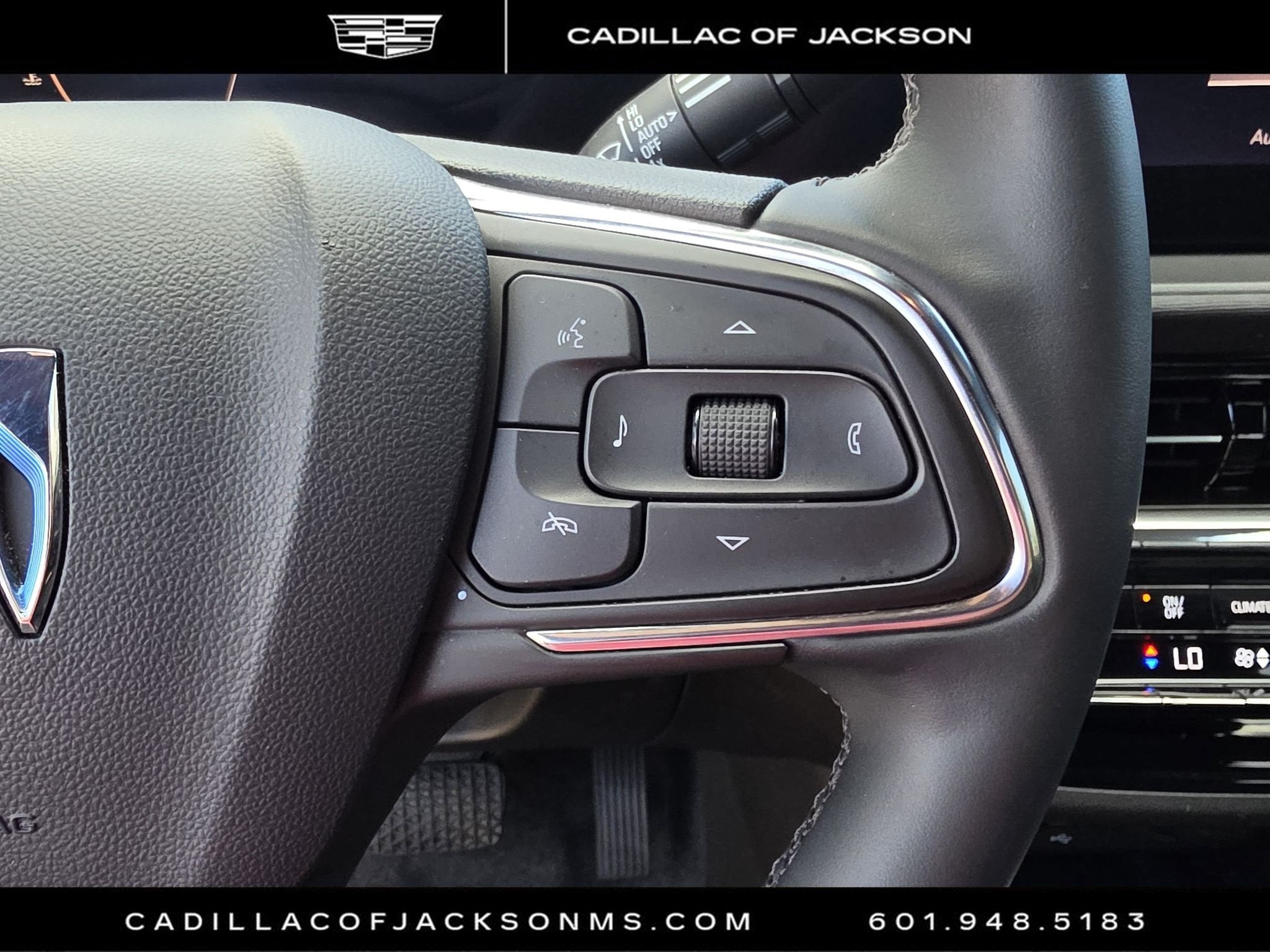 Used 2025 Buick Envista Avenir FWD image 24
