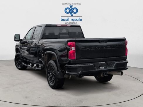 Used 2023 Chevrolet Silverado 2500 LT w/ Midnight Edition image 3