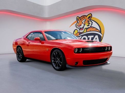 Used 2021 Dodge Challenger R/T Scat Pack image 3