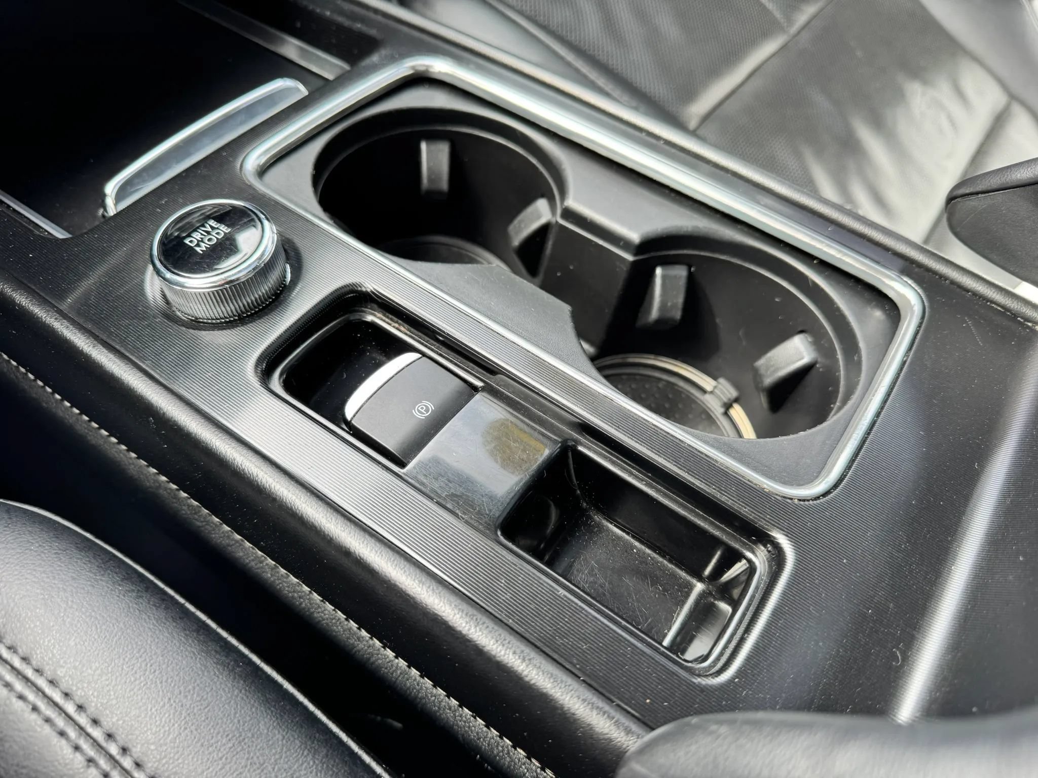 Used 2022 Lincoln Corsair AWD w/ Premium Package image 38