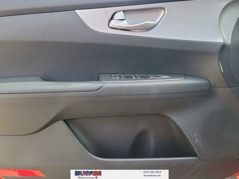 Used 2023 Kia Forte LXS image 19