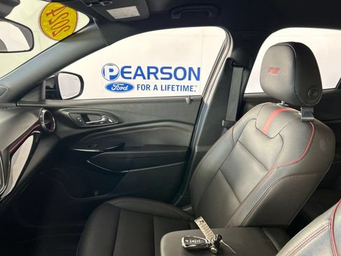 Used 2024 Chevrolet Trax RS w/ Driver Confidence Package FWD image 30