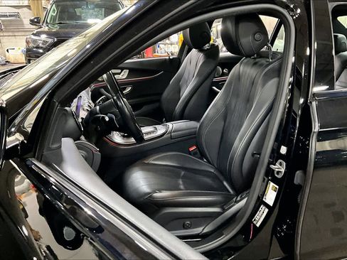 Used 2022 Mercedes-Benz E 350 Sedan image 8
