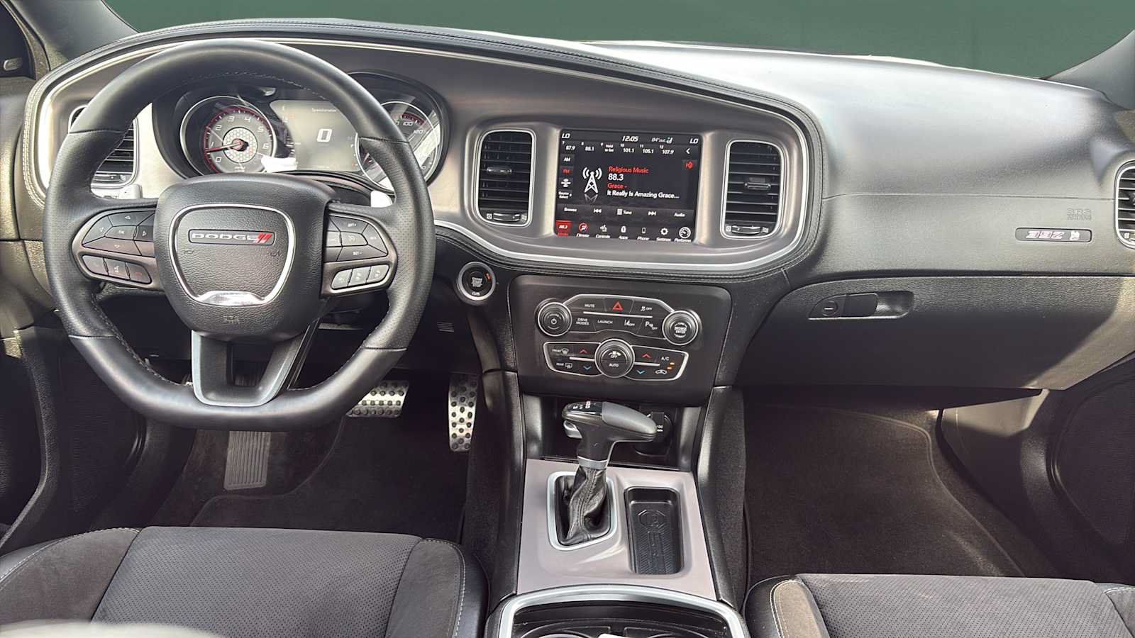 Used 2022 Dodge Charger Scat Pack w/ Dynamics Package RWD image 19