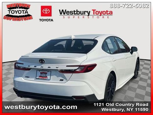 Used 2026 Toyota Camry SE w/ Convenience Package FWD image 6