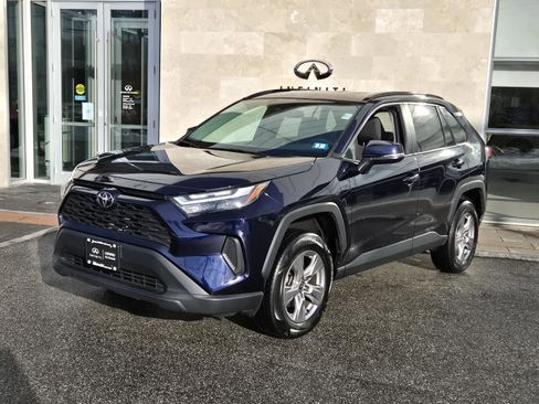 Used 2023 Toyota RAV4 XLE image 1