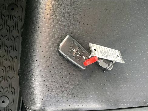 Used 2019 Volkswagen Jetta SE image 10