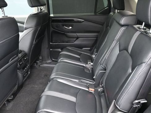 Certified 2025 Honda Pilot Touring image 26