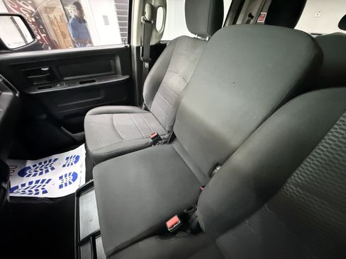 Used 2019 RAM 1500 Express w/ Wheel & Sound Group AWD/4WD image 23
