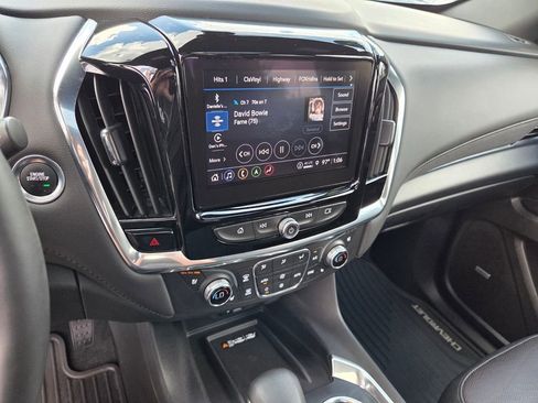 Used 2023 Chevrolet Traverse High Country FWD image 27