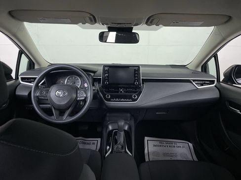 Used 2020 Toyota Corolla LE FWD image 26