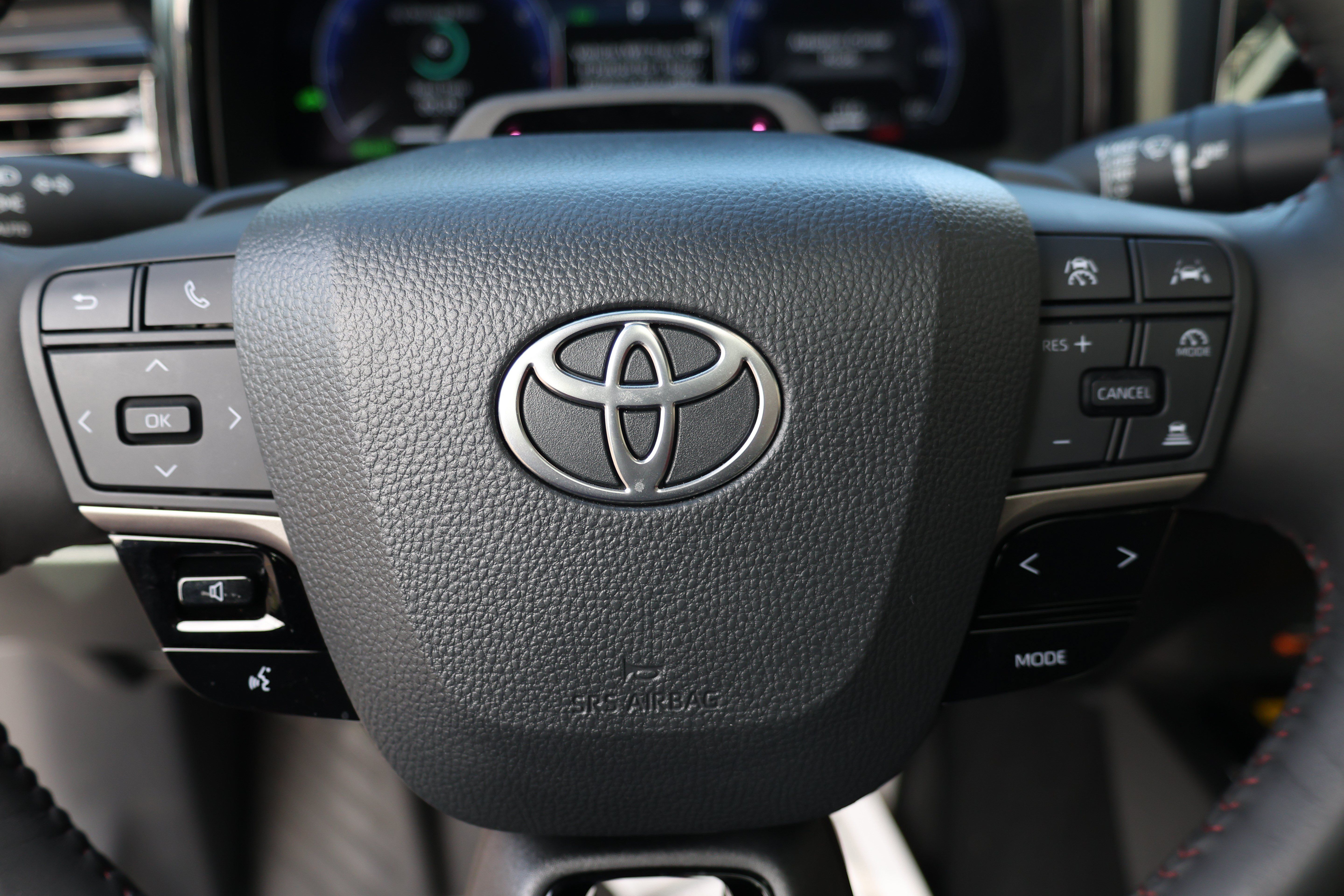 Used 2025 Toyota Camry XSE w/ Premium Plus Package AWD/4WD image 26