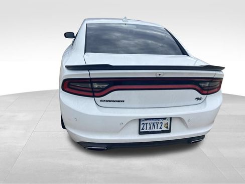 Used 2016 Dodge Charger R/T w/ Plus Group RWD image 17