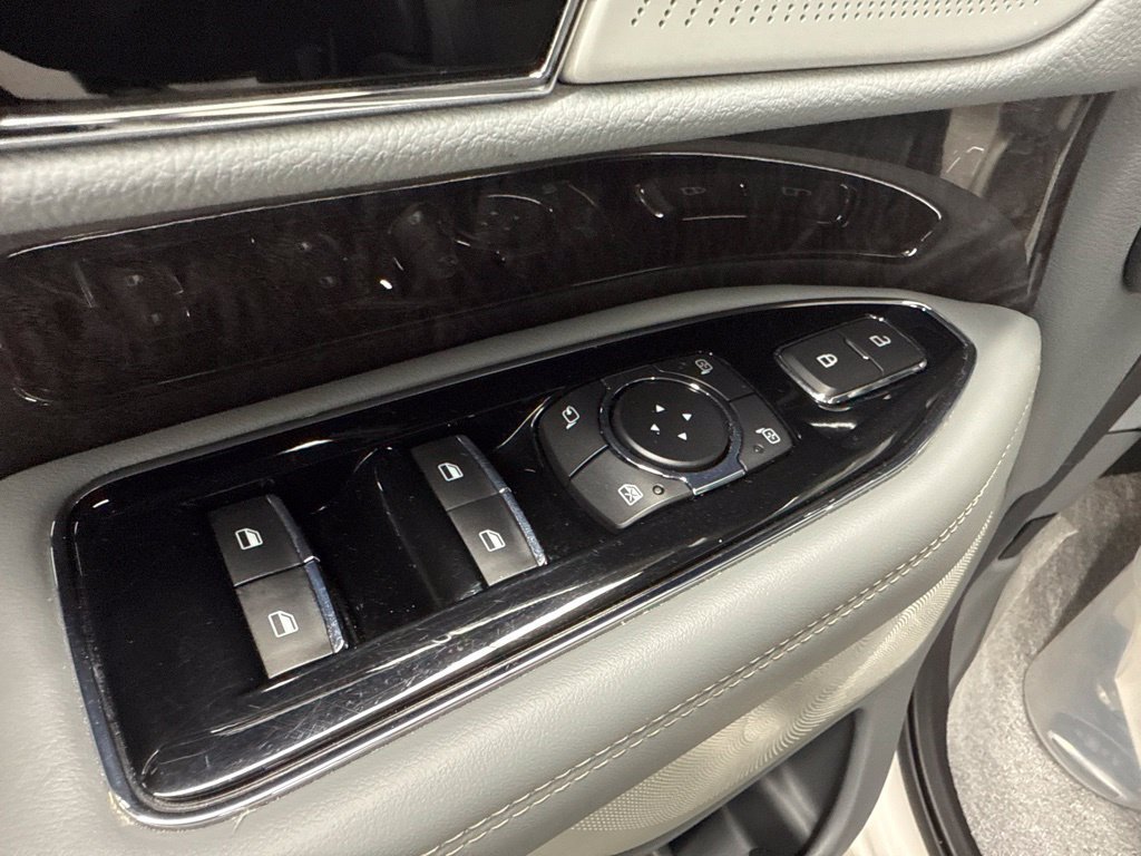 Used 2018 Lincoln Navigator Reserve w/ Technology Package AWD/4WD image 24