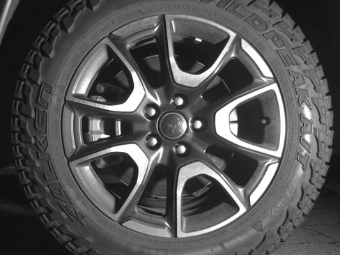 Used 2025 Jeep Compass Trailhawk AWD/4WD image 12