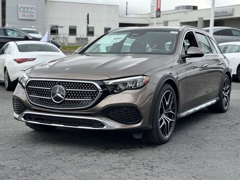New 2025 Mercedes-Benz E 450 4MATIC All-Terrain Wagon image 7