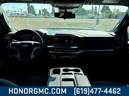 Used 2022 Chevrolet Silverado 1500 LT image 24