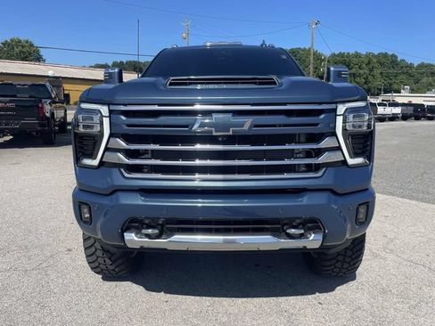 Used 2025 Chevrolet Silverado 3500 High Country w/ Technology Package AWD/4WD image 10