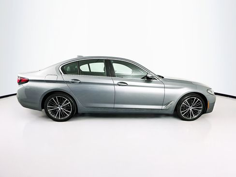Used 2023 BMW 530i w/ Premium Package image 10