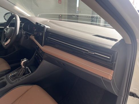 New 2026 Volkswagen Jetta SEL image 38