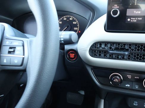 New 2027 Honda HR-V LX image 20