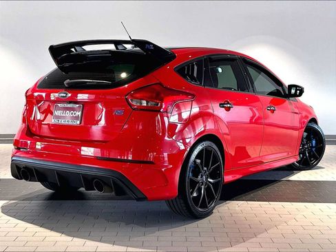 Used 2018 Ford Focus RS AWD/4WD image 10