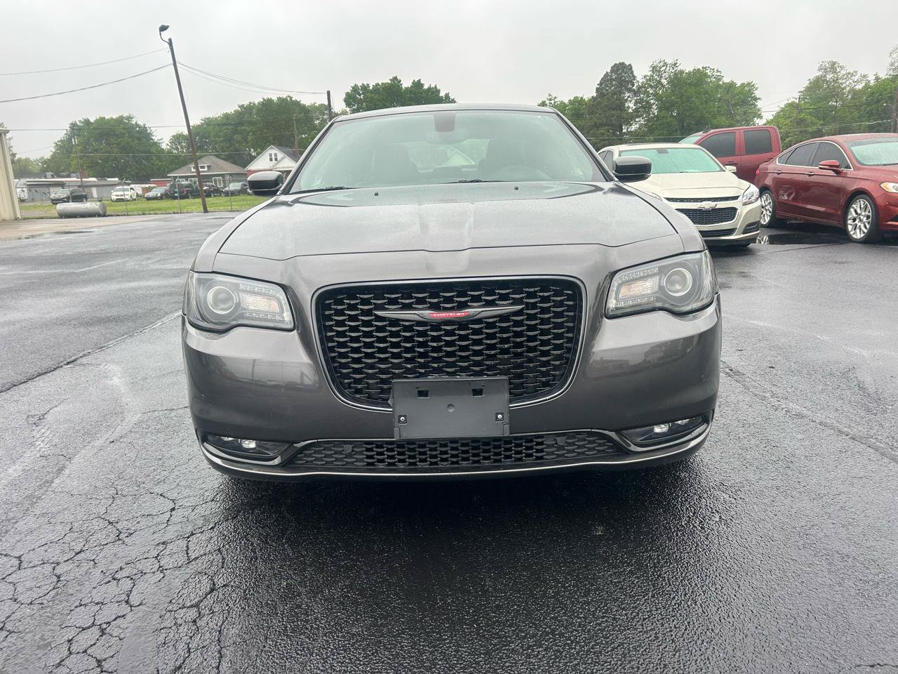 Used 2023 Chrysler 300 S RWD image 2